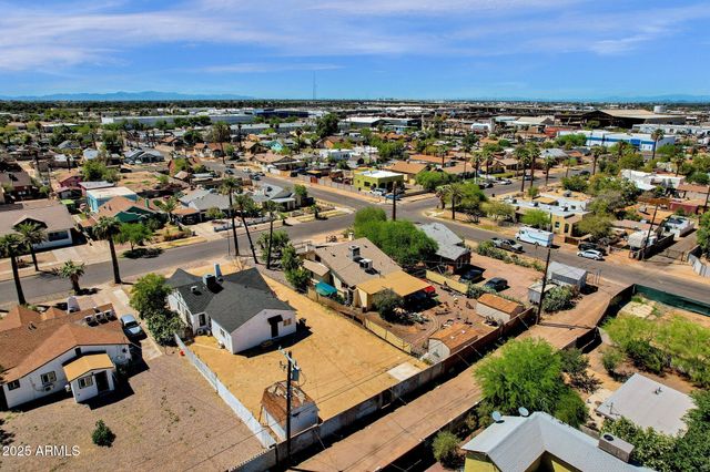 329 N 17TH Drive, Phoenix, AZ 85007