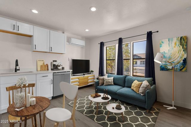 329 N 17TH Drive, Phoenix, AZ 85007