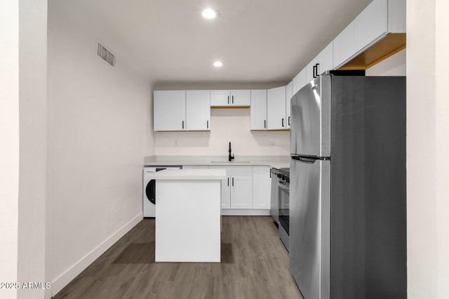 329 N 17TH Drive, Phoenix, AZ 85007