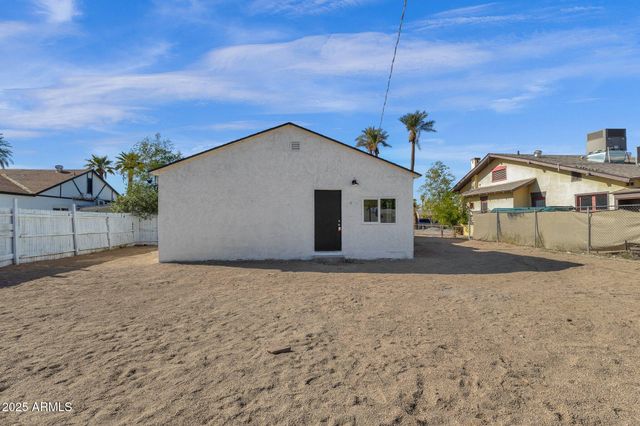 329 N 17TH Drive, Phoenix, AZ 85007