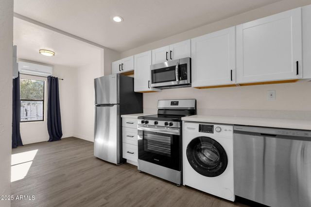 329 N 17TH Drive, Phoenix, AZ 85007