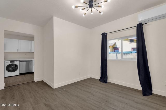 329 N 17TH Drive, Phoenix, AZ 85007