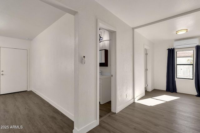 329 N 17TH Drive, Phoenix, AZ 85007