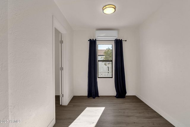 329 N 17TH Drive, Phoenix, AZ 85007