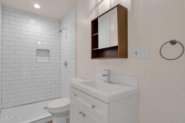 329 N 17TH Drive, Phoenix, AZ 85007