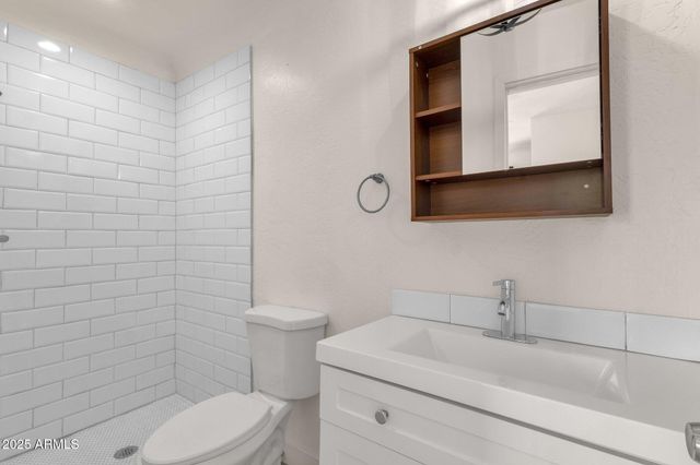 329 N 17TH Drive, Phoenix, AZ 85007