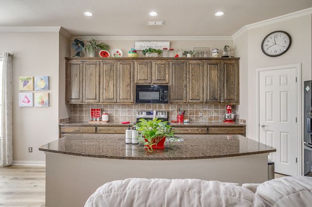 604 Marybeth Drive, Burleson, TX 76028