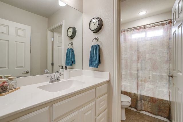 604 Marybeth Drive, Burleson, TX 76028