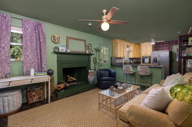 18 Carson Drive, Charleston, SC 29407