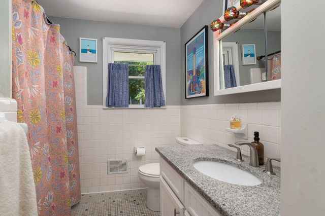 18 Carson Drive, Charleston, SC 29407