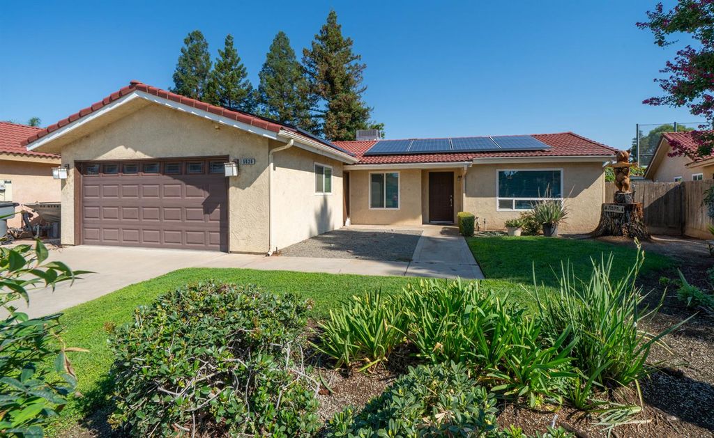 5628 W Mesa Avenue, Fresno, CA 93722