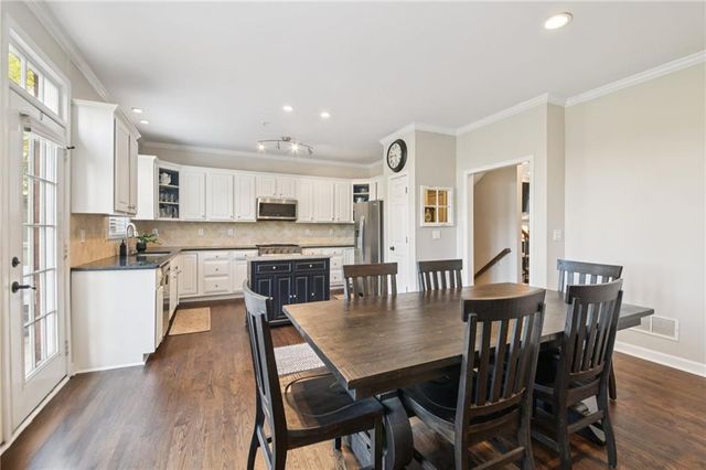 1192 Brookhaven Glen NE, Atlanta, GA 30319