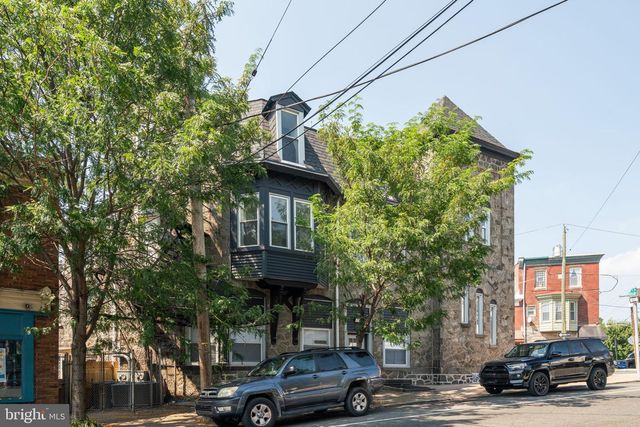 5164 RIDGE AVE, Philadelphia, PA 19128