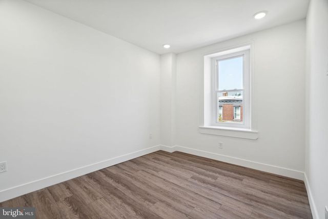 5164 RIDGE AVE, Philadelphia, PA 19128