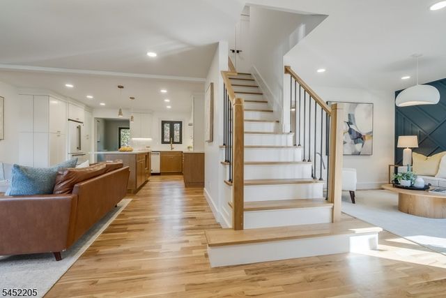 17 Berdan Ave, Fair Lawn Boro, NJ 07410