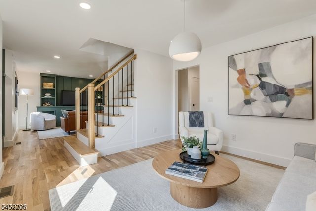 17 Berdan Ave, Fair Lawn Boro, NJ 07410