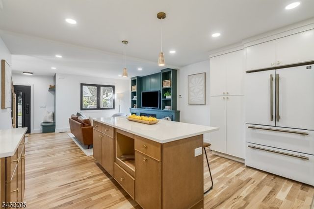 17 Berdan Ave, Fair Lawn Boro, NJ 07410