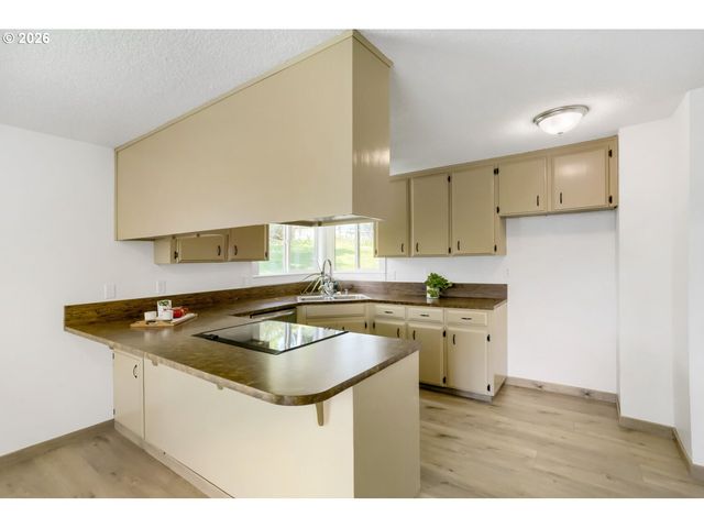 14705 Sw 139TH Ave, Portland, OR 97224