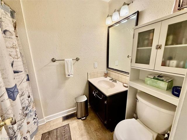5900 King Charles Court, Clemmons, NC 27012