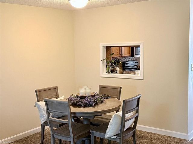 5900 King Charles Court, Clemmons, NC 27012