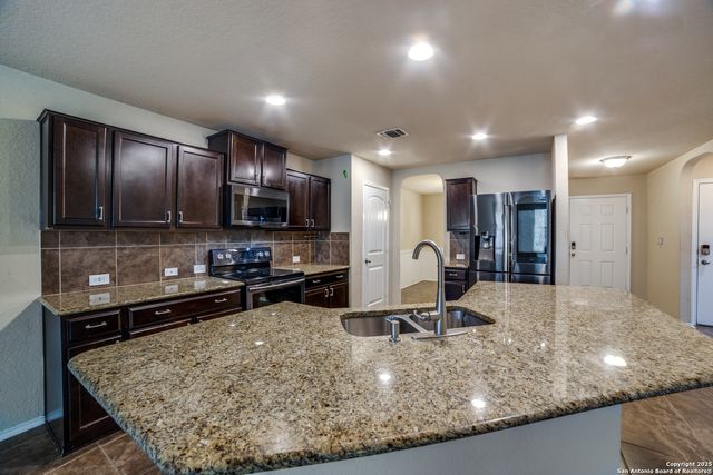 1422 Anise Ln, San Antonio, TX 78245