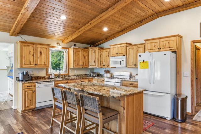 9805 430th Street, Harris, MN 55032