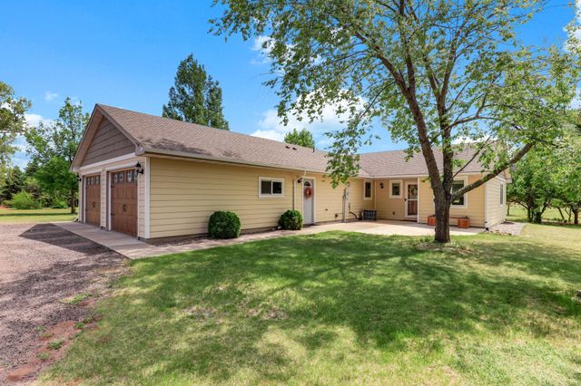 9805 430th Street, Harris, MN 55032