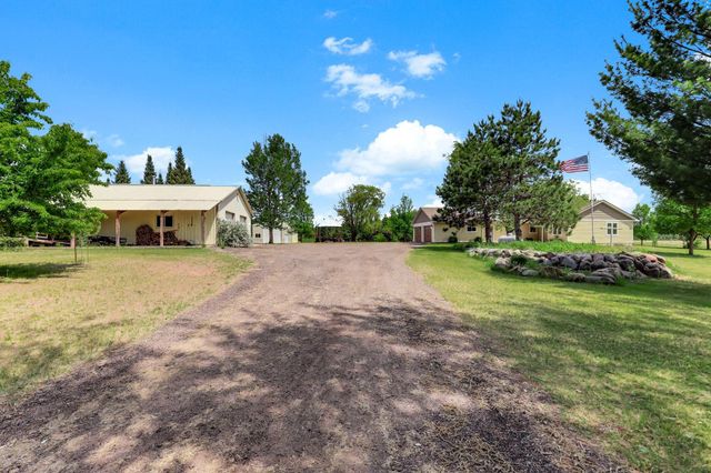 9805 430th Street, Harris, MN 55032