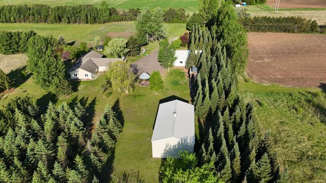 9805 430th Street, Harris, MN 55032