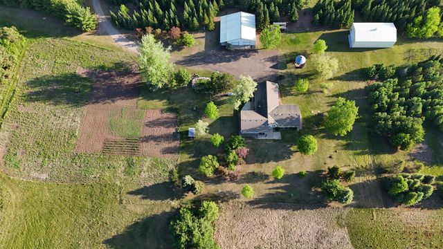 9805 430th Street, Harris, MN 55032