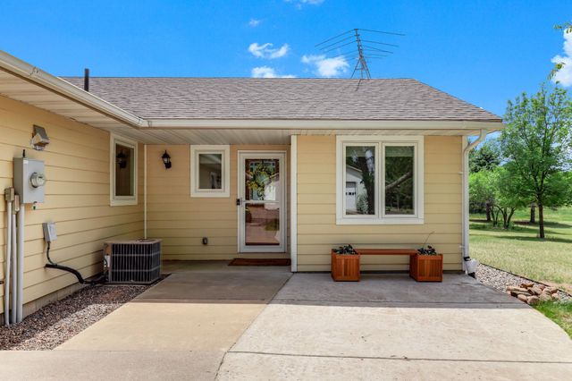 9805 430th Street, Harris, MN 55032