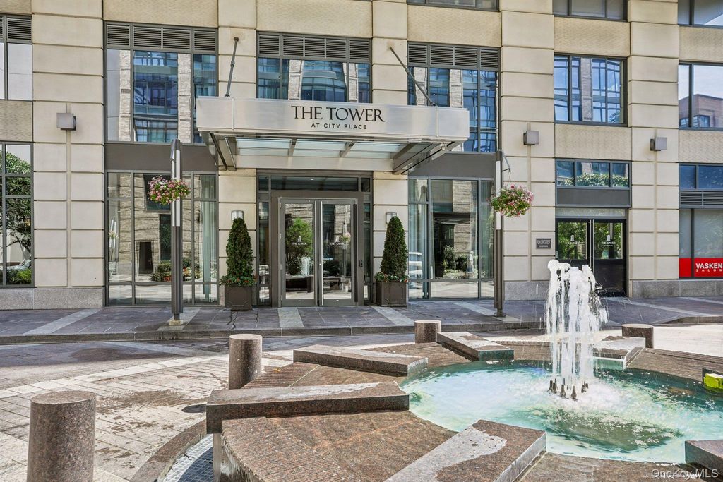 10 City Place 9C, White Plains, NY 10601 — exterior