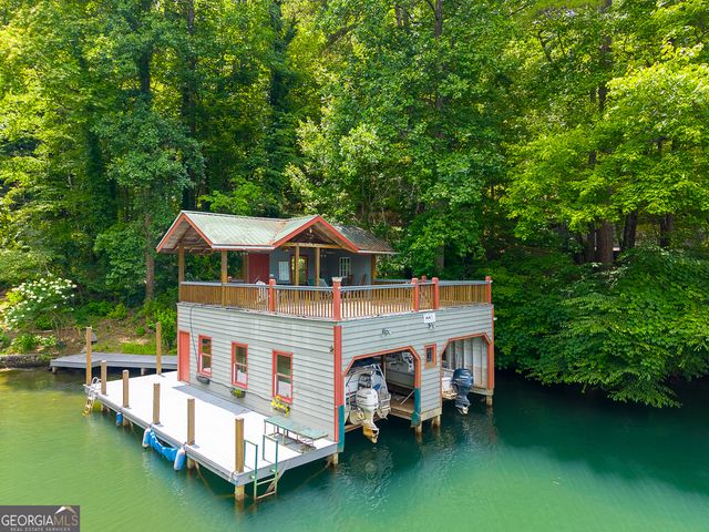 817 E Wildcat Road, Clarkesville, GA 30523