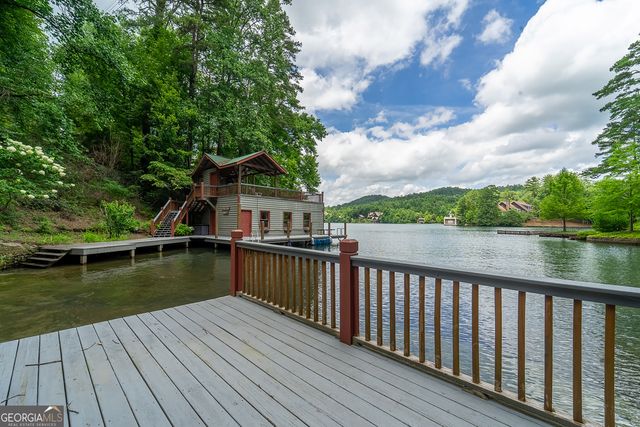 817 E Wildcat Road, Clarkesville, GA 30523