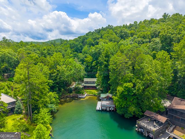 817 E Wildcat Road, Clarkesville, GA 30523
