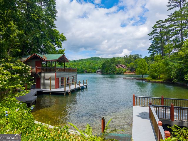 817 E Wildcat Road, Clarkesville, GA 30523