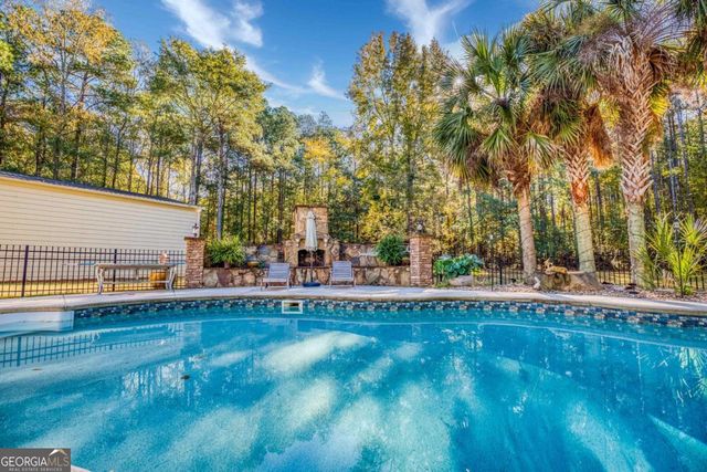 781 Alcova Drive, Social Circle, GA 30025