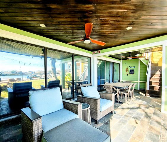 2012 Lakewood Court, Willis, TX 77318