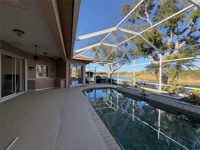 5205 FAR OAK CIRCLE, Sarasota, FL 34238