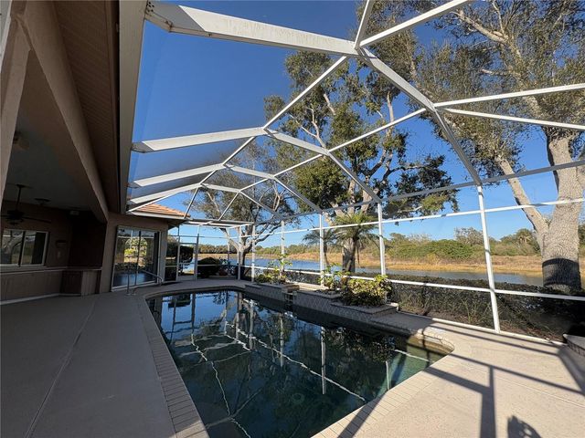 5205 FAR OAK CIRCLE, Sarasota, FL 34238