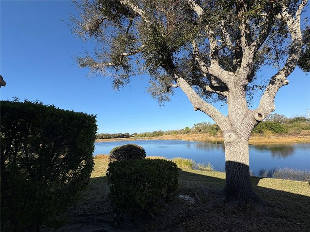 5205 FAR OAK CIRCLE, Sarasota, FL 34238