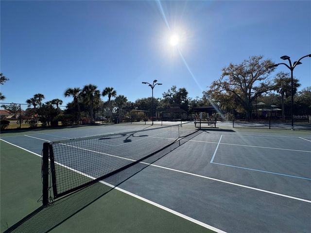 5205 FAR OAK CIRCLE, Sarasota, FL 34238