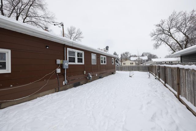 1909 9th Avenue S, Fargo, ND 58103