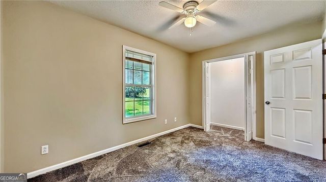 369 Oakland Drive SE, Calhoun, GA 30701