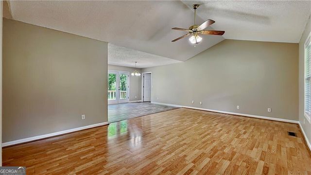 369 Oakland Drive SE, Calhoun, GA 30701