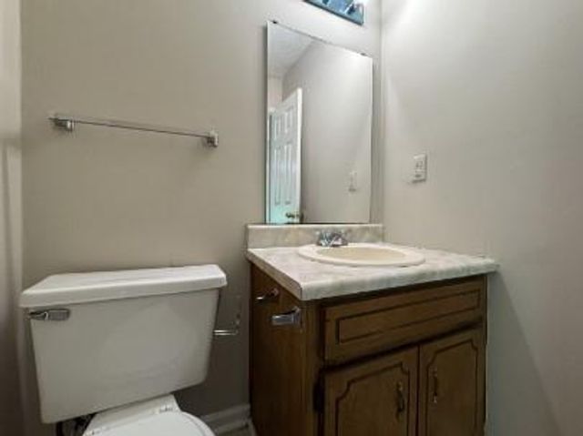 8170 Canyon Forge Drive, Riverdale, GA 30274