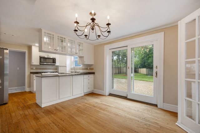 1314 Glenview Road, Glenview, IL 60025