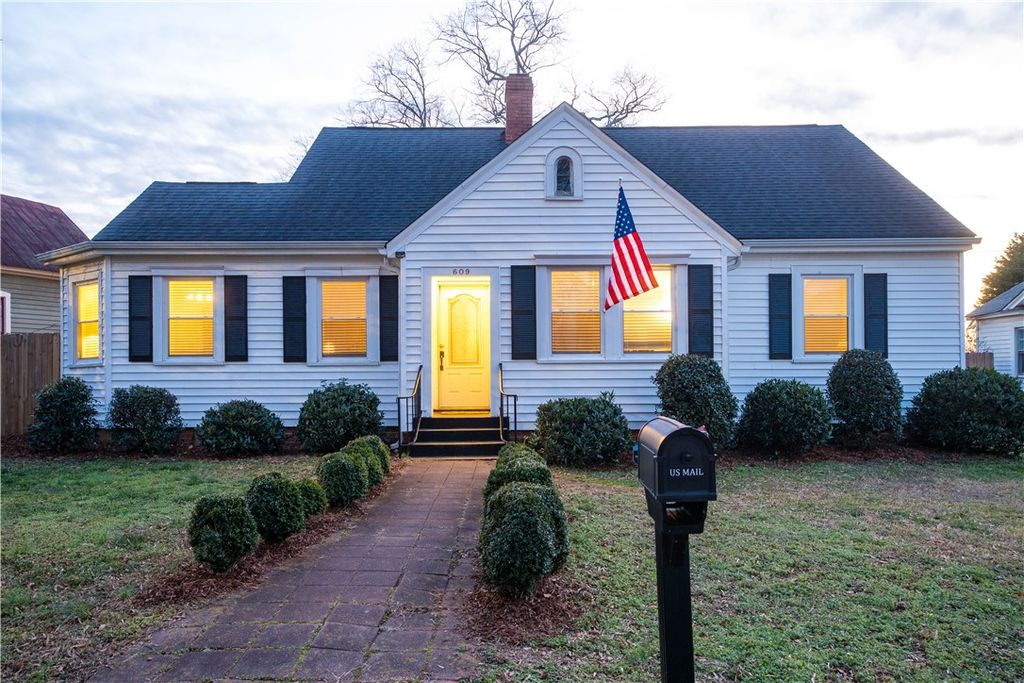 609 Bonham Court, Anderson, SC 29621