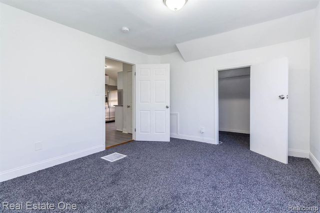 18666 Carrie Street, Detroit, MI 48234