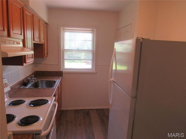 4409 Colonial Avenue, St Louis, MO 63121